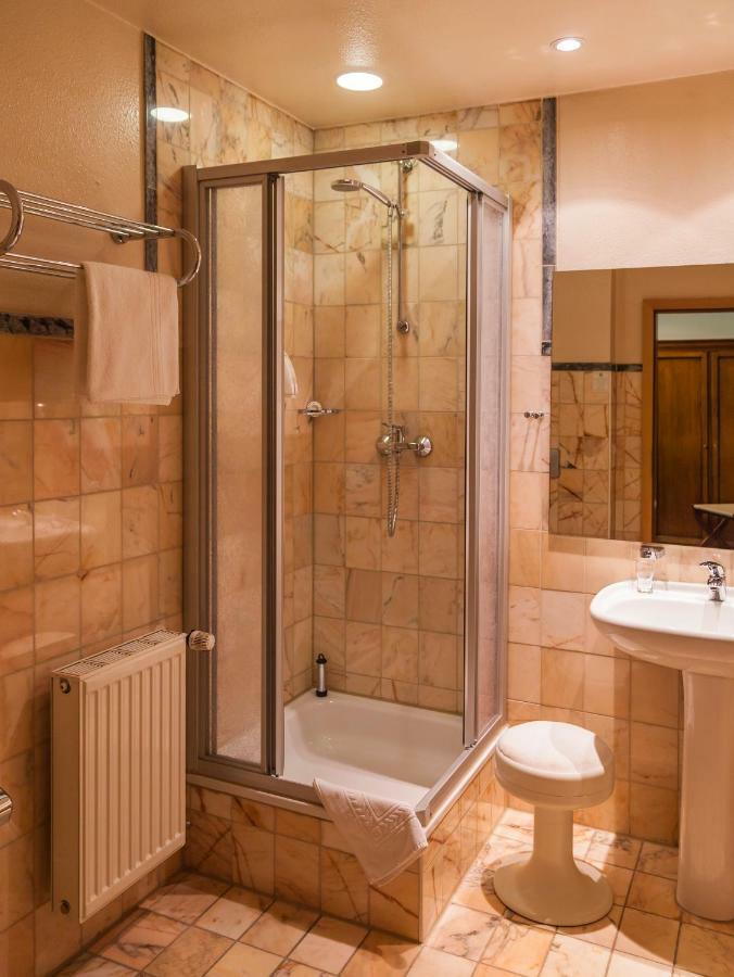 Hotel Ratskeller Schwarzenberg Schwarzenberg  Bagian luar foto